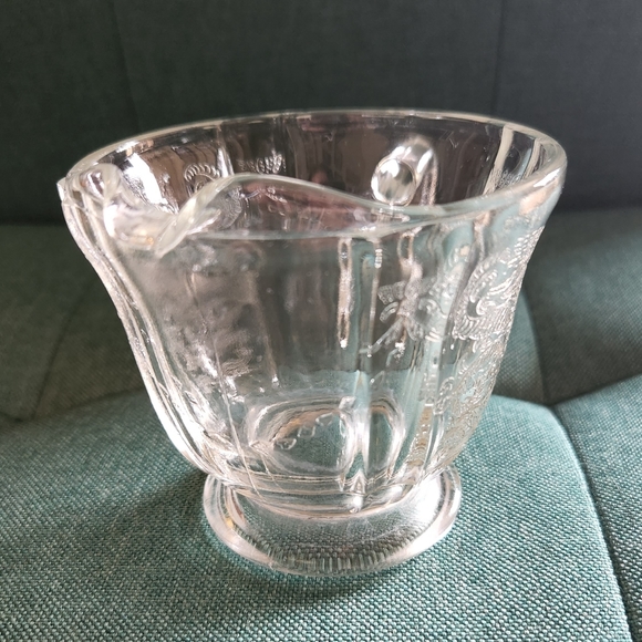 Indiana Glass Recollection Clear Glass Creamers set of two - Picture 4 of 10